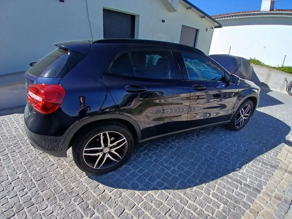 Mercedes  GLA 220Cdi urban + pack night
