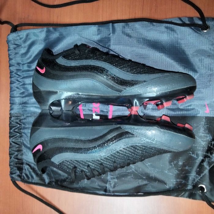 Chuteiras Nike Mercurial
