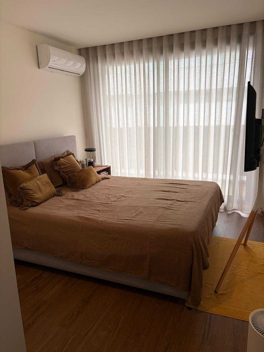 Cama de Casal completamente usado com um ano