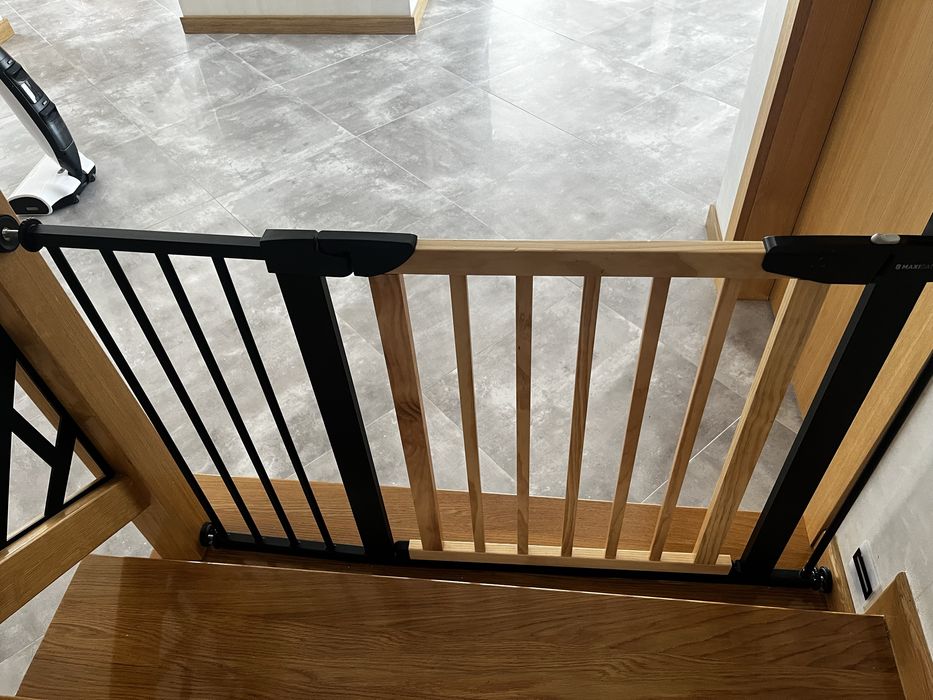 Bramka schodowa - rozporowa , regulowana 75cm-112cm