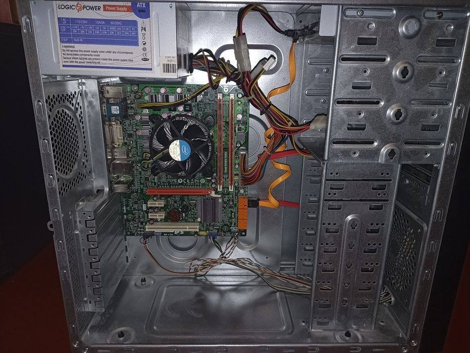 Компьютер, системный блок. Для работы, интернета.