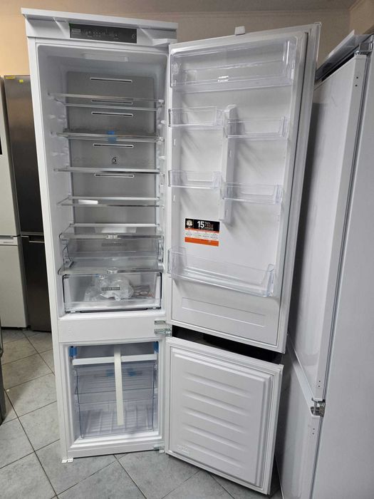 OUTLET nowa Lodówka do zabudowy 193,5 cm Whirlpool WHC20T352 gw 2 l U5