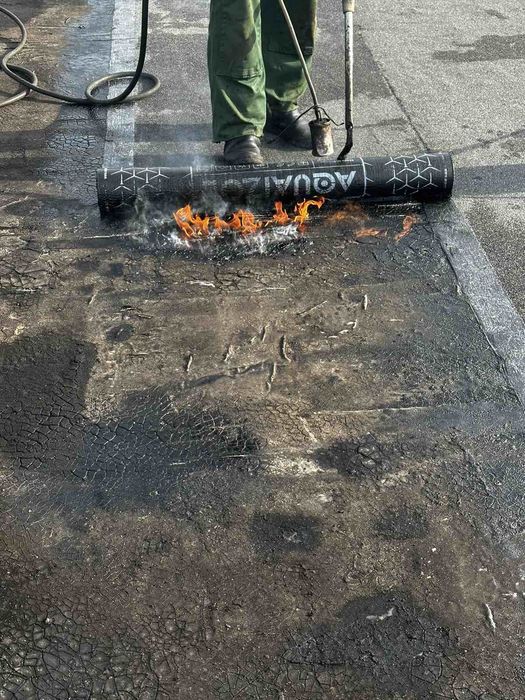 Стяжка пола полистиролбетон,штукатурка стен,монтаж кровли,плитки,санте