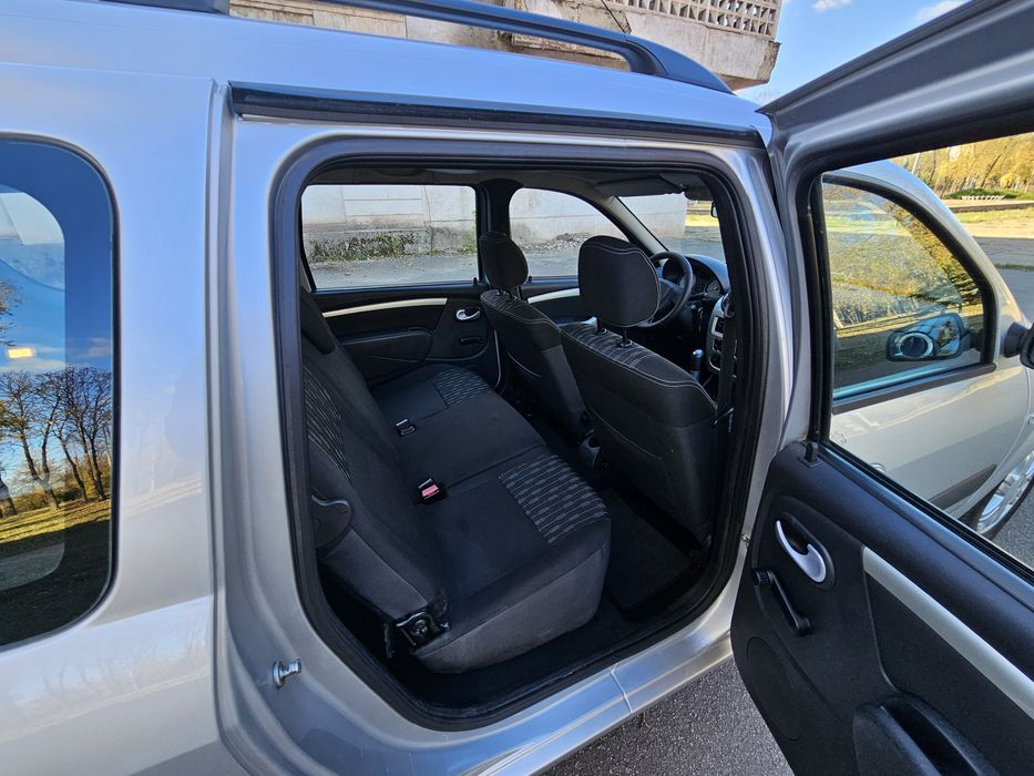 Продам Dacia Logan MCW Laureat Black Line 2012 г.в