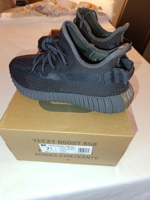 Yeezy boost 350 V2 cinder