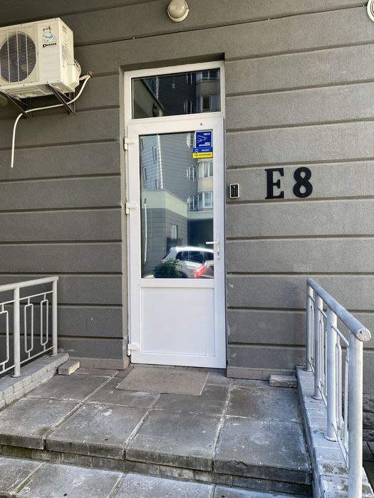 Владелец Аренда кабинет офис 11м2 с мокрой точкой косметолог массаж: 4 ...