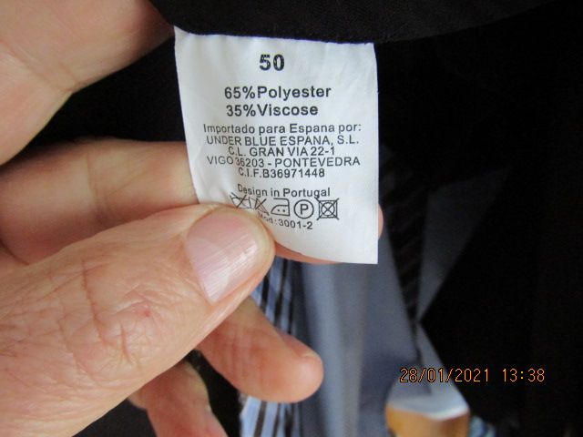 Fato Castanho Under Blue