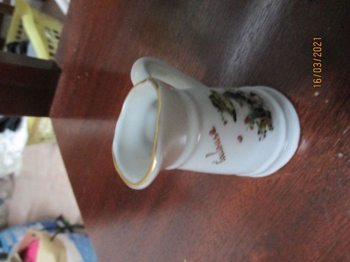 3 pequenas peças de porcelana francesa