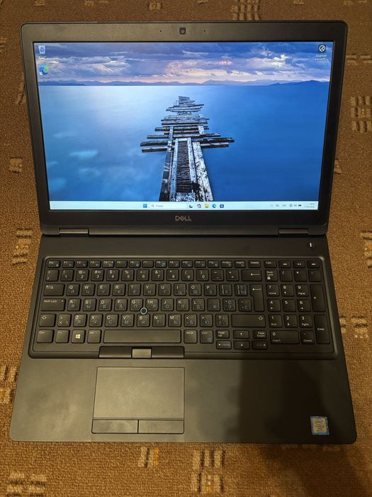 Ноутбук DELL  latitude 5590 (16*256)