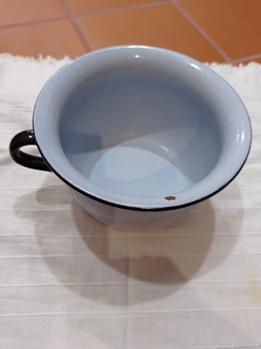 Vendo penico em esmalte português