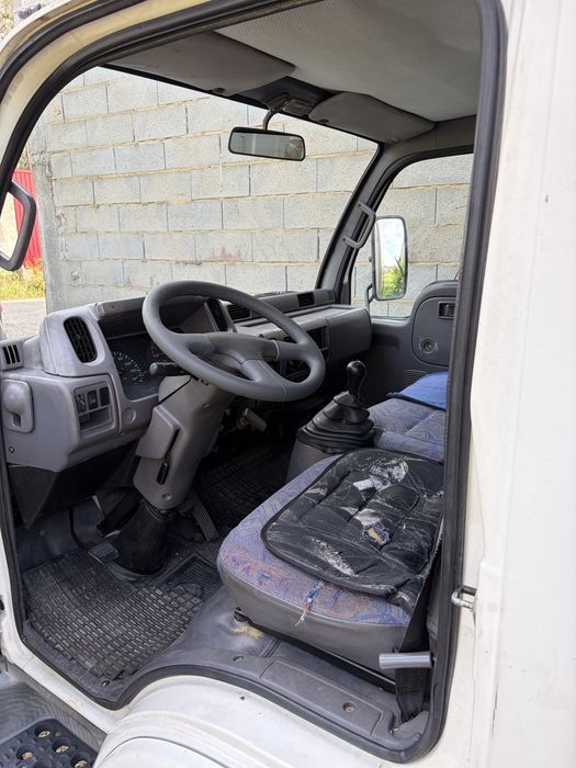 Nissan Cabstar 3.0 TD Caixa Aberta com Lona – 1999