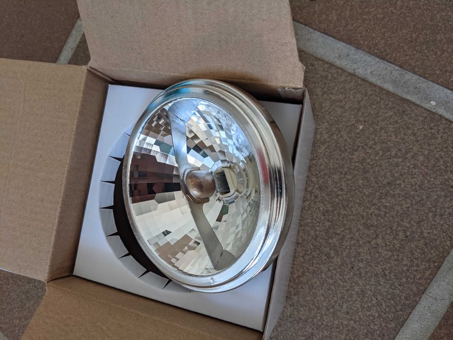 Lâmpada G53 Ar111 50W 3000K