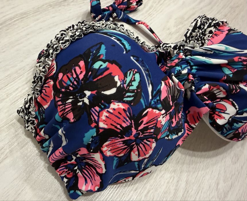 Jette góra od bikini granatowa w kwiaty 36E