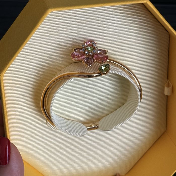 браслет Swarovski
