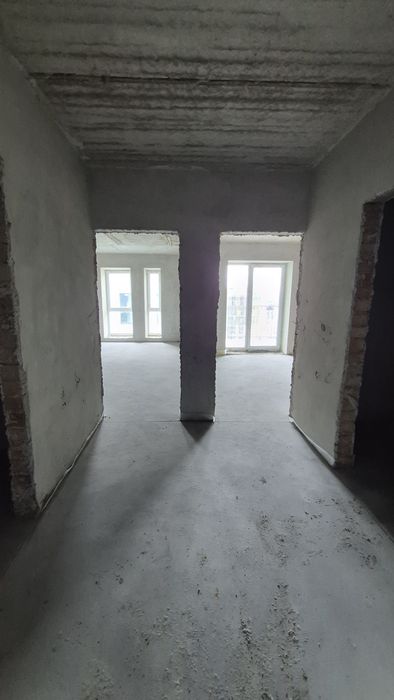 1 кімнатна квартира поруч Велес та Метро