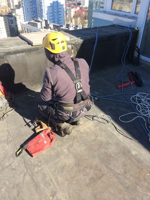 Высотные работы, верхолаз, высотник, монтаж вентиляция Альп