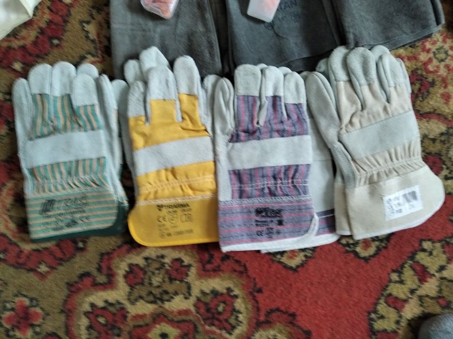 Продам рабочие рукавиці