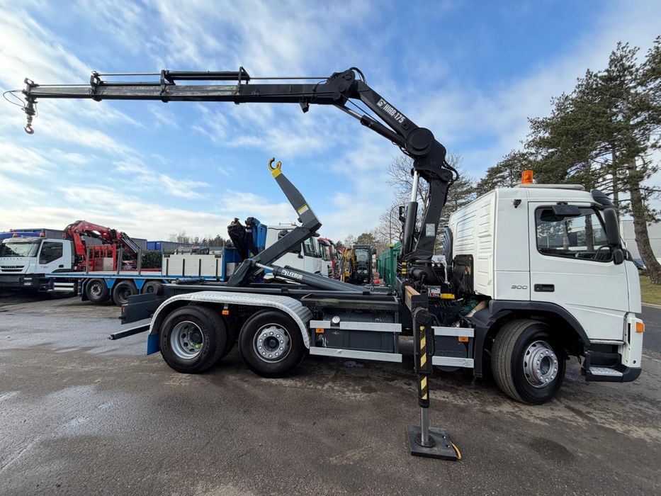 VOLVO FM GRUA E AMPLIROLL COMO NOVO APENAS 180.000km ###OPORTUNIDADE##
