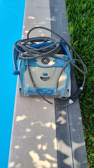 Vendo robô piscina Aquabot Typhoon Top 5 Duo