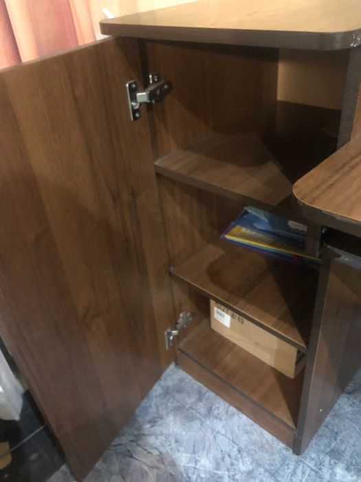 Продам компьютерный стол