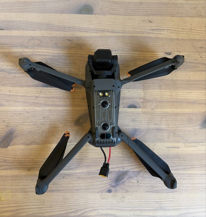 Тушка дрон Dji mavic 3 +пульт