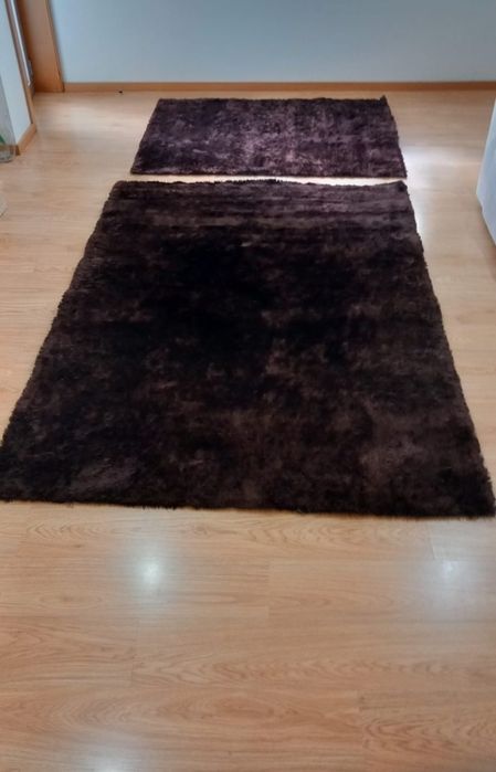 Conjunto de Carpetes castanhas