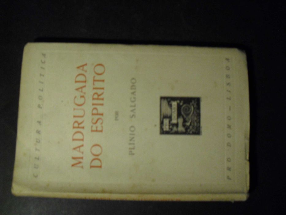 SALGADO (PLINIO)- MADRUGADA DE ESPIRITO