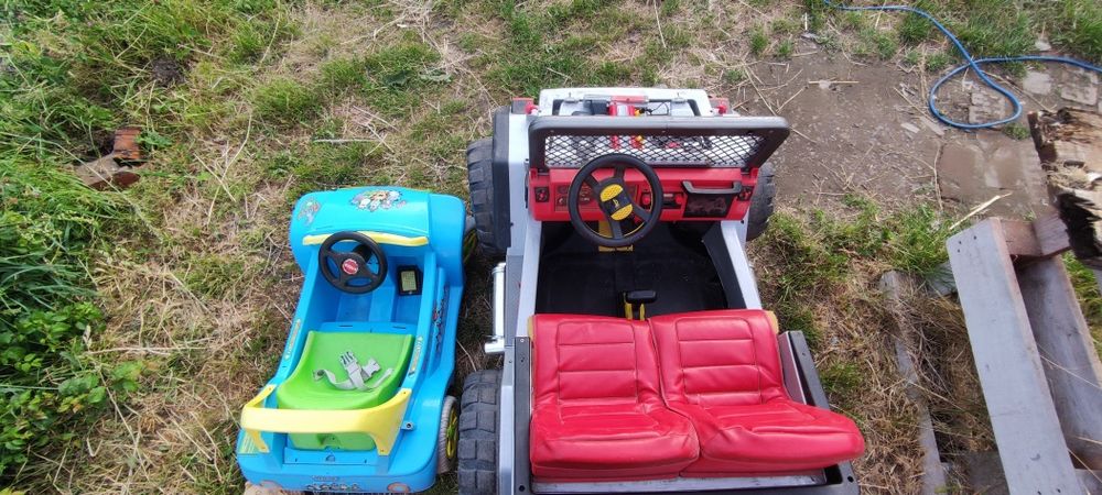 Дитячий автомобіль 2шт (акумуляторний)