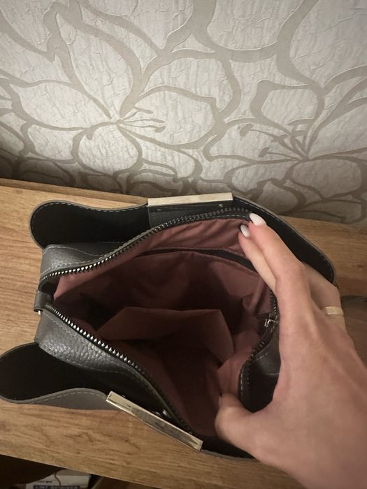 Продам жіночу сумку