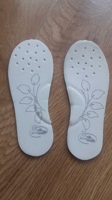 Wkładki profilowane dziecięce Renbut, rozmiar 26, NOWE