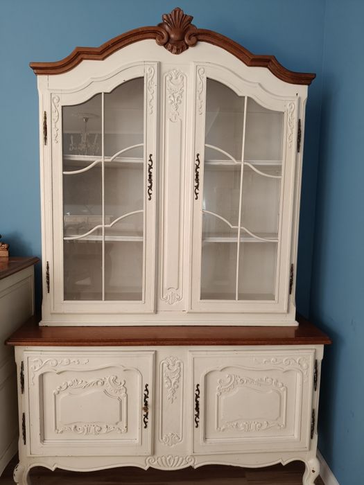 Sprzedam meble w starym stylu