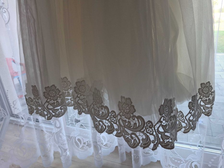 Piekna suknia ślubna