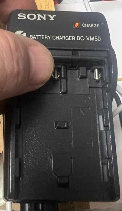 Carregador e cabo de alimentação Sony-BC-VM50