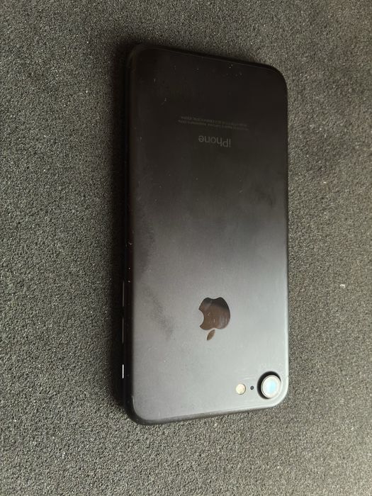 Телефон Iphone 7 Black 128Gb