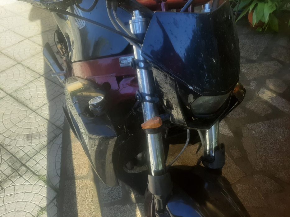 Vendo mota cbr honda
