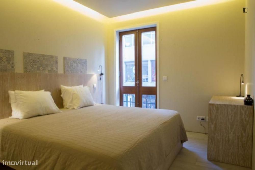 Quarto - localizado em Cedofeita Porto