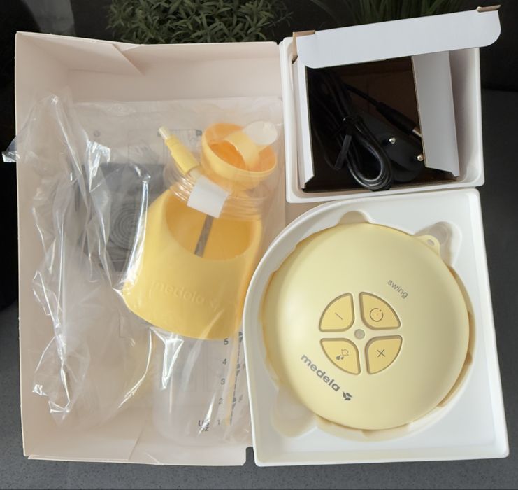 Medela Swing Bomba de Leite Elétrica + Set de recolha (NOVO)