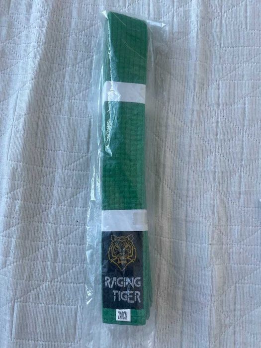 equipamento kimono karate 140cm 10 anos + oferta cinturão verde