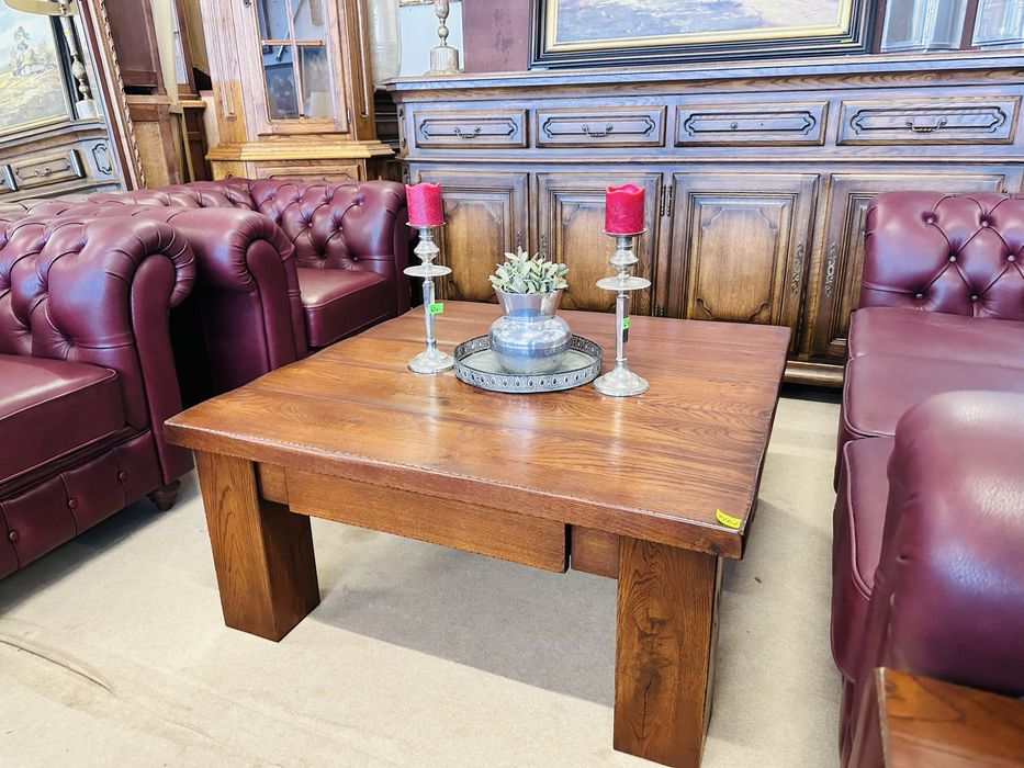 Bardzo solidna i klimatyczna ława debowa z naturalnym blatem z desek :