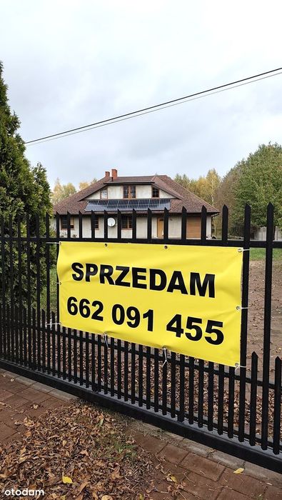 Dom z potencjałem w Drużbicach w spokojnej okolicy.