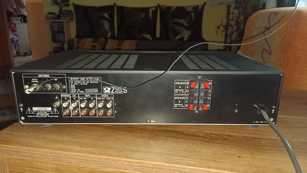 Amplituner Sony STR-AV 220