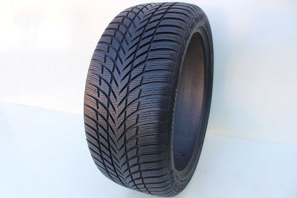 Opona zimowa 275/40/21 Nokian Snowproof 2 SUV 107V