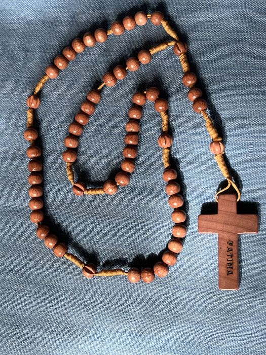 Nossa Senhora de Fátima e Terços