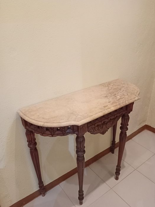 Vendo móvel antiguidade