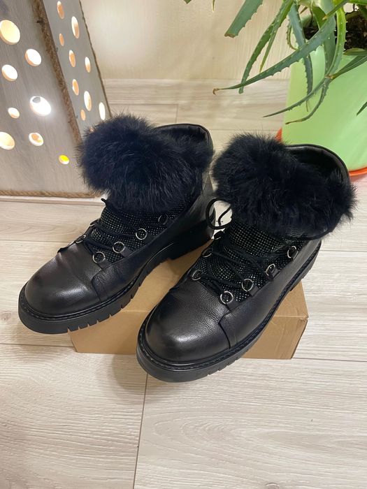 Ботинки,сапоги,сапожки,кроссовки.