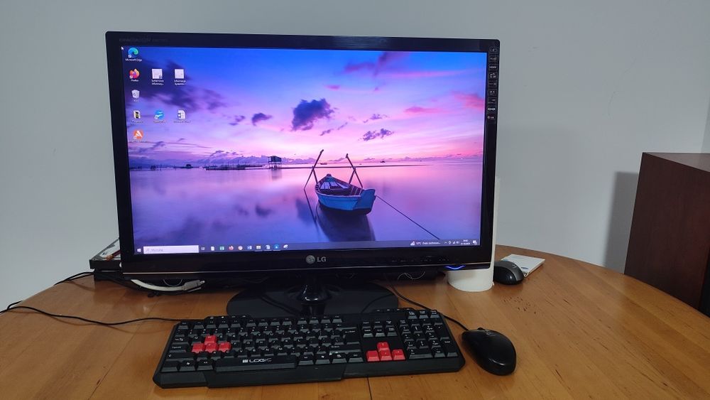 Komputer stacjonarny do gier i nauki - Komplet