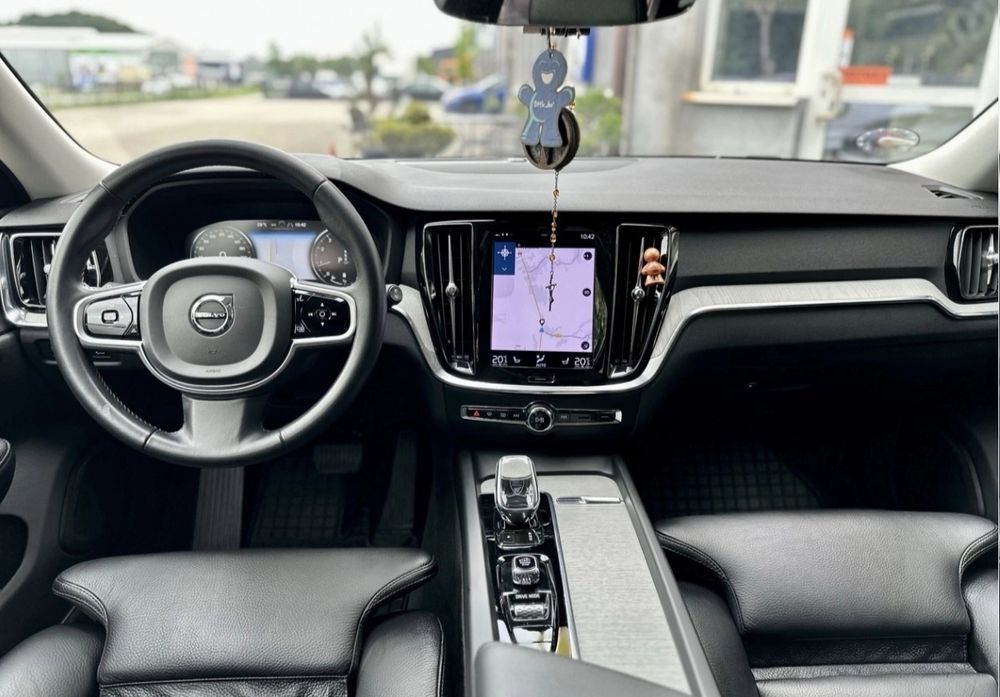 Volvo V60 *INSCRIPTION*