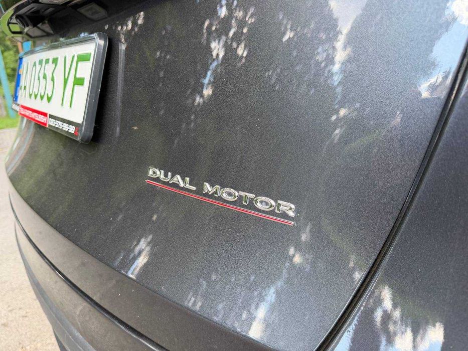 Tesla Model Y 2024 VIN 7SAYGDEF6RA291217 фото оголошення 9 з 24