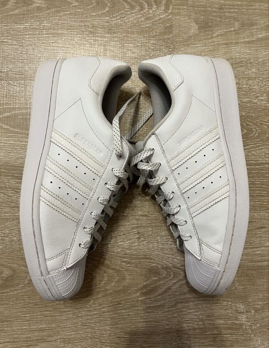 Кросівки Adidas Superstar, Puma, Nike