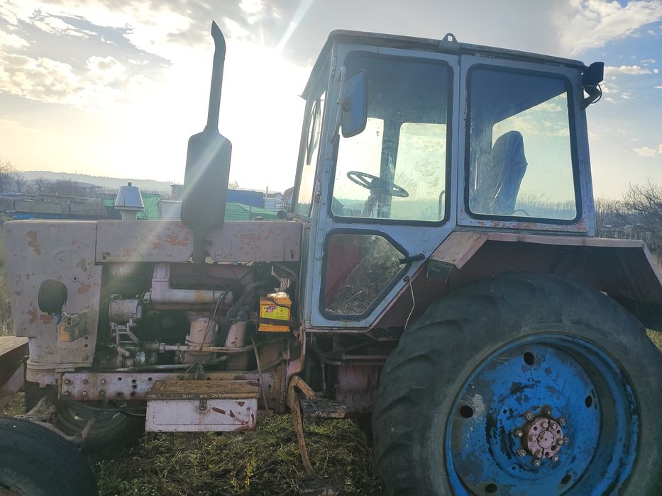 Продам трактор ЮМЗ 6. (прицеп, плуг, опрыскиватель)